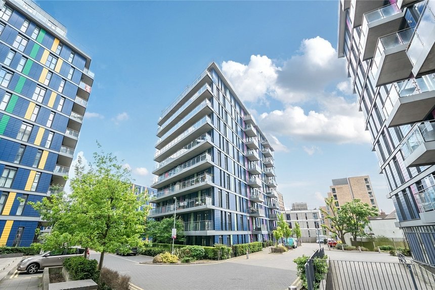 for sale hatton road london 50843 - Gibbs Gillespie