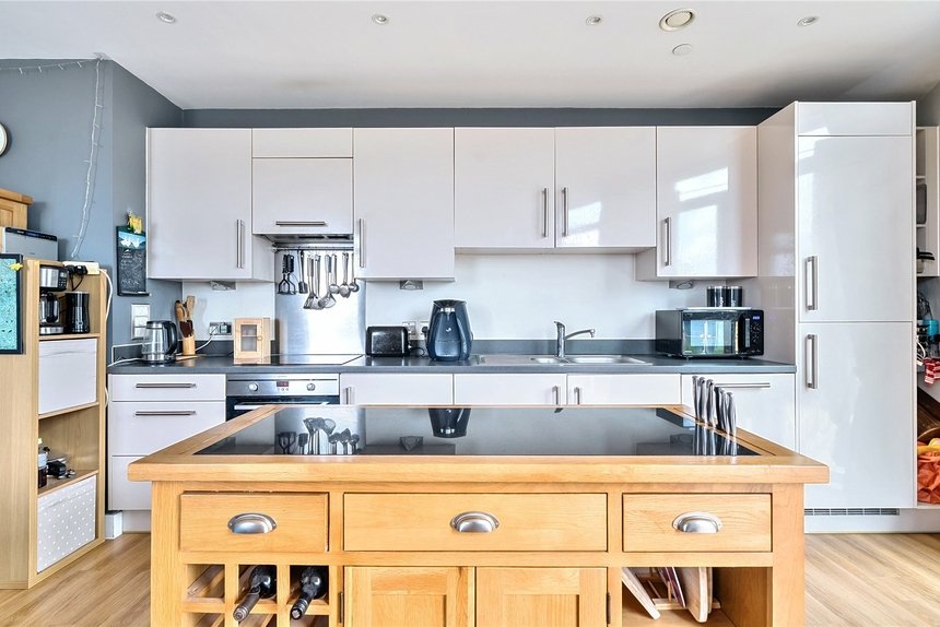 for sale hatton road london 50843 - Gibbs Gillespie