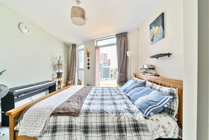 for sale hatton road london 50843 - Gibbs Gillespie