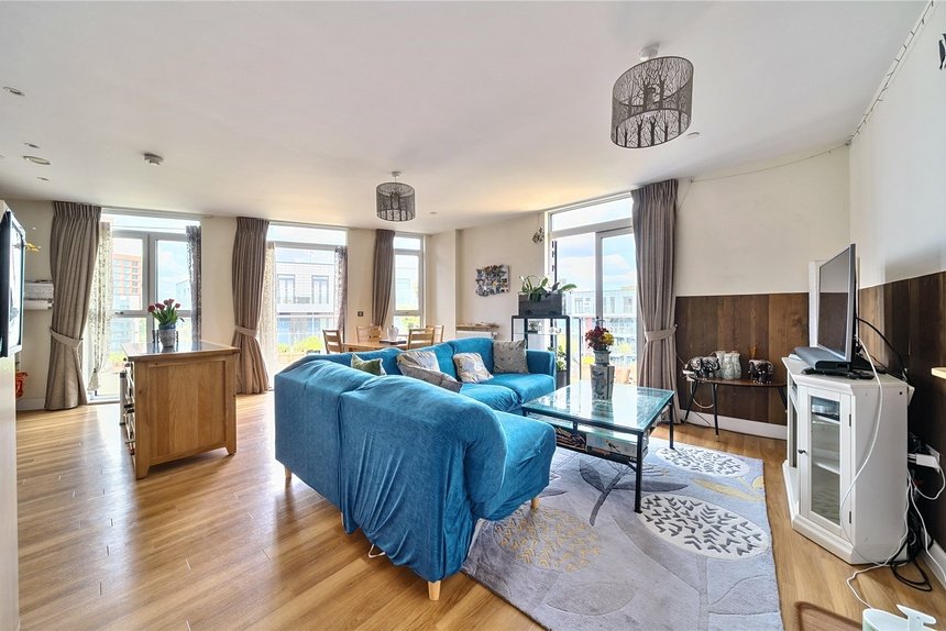 for sale hatton road london 50843 - Gibbs Gillespie