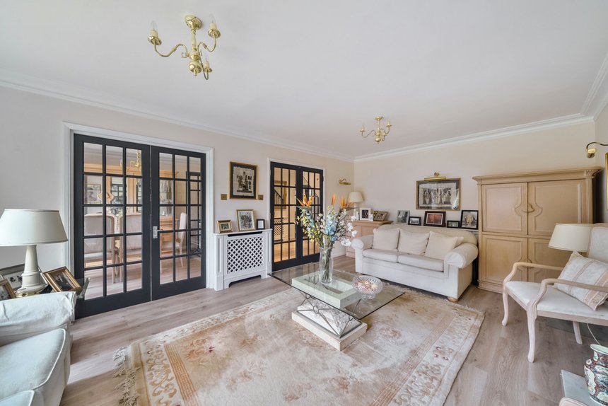 under offer leavesden road london 50907 - Gibbs Gillespie