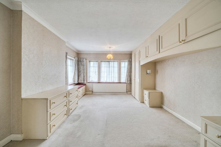 under offer milton road london 51298 - Gibbs Gillespie