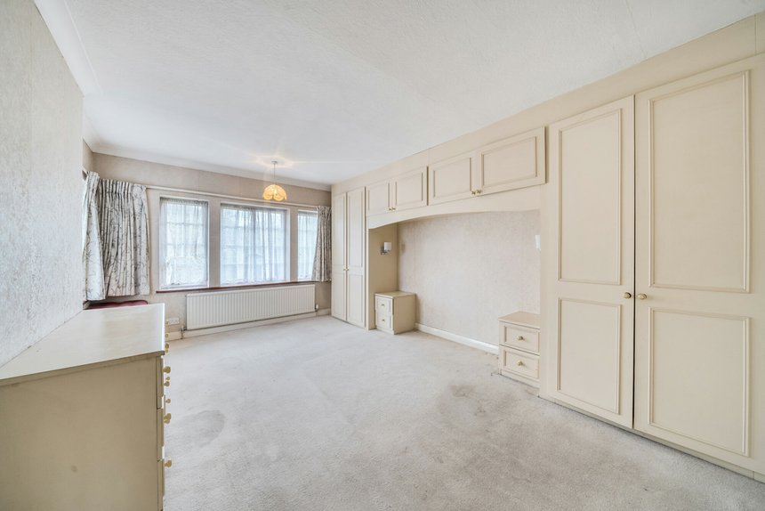 under offer milton road london 51298 - Gibbs Gillespie