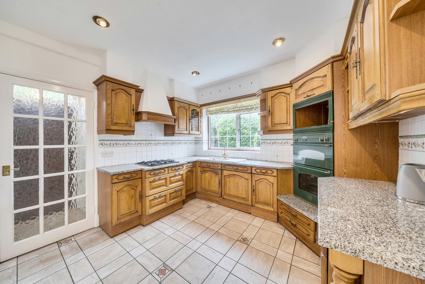 under offer milton road london 51298 - Gibbs Gillespie