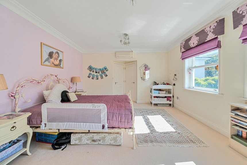 for sale gatehill road london 51317 - Gibbs Gillespie