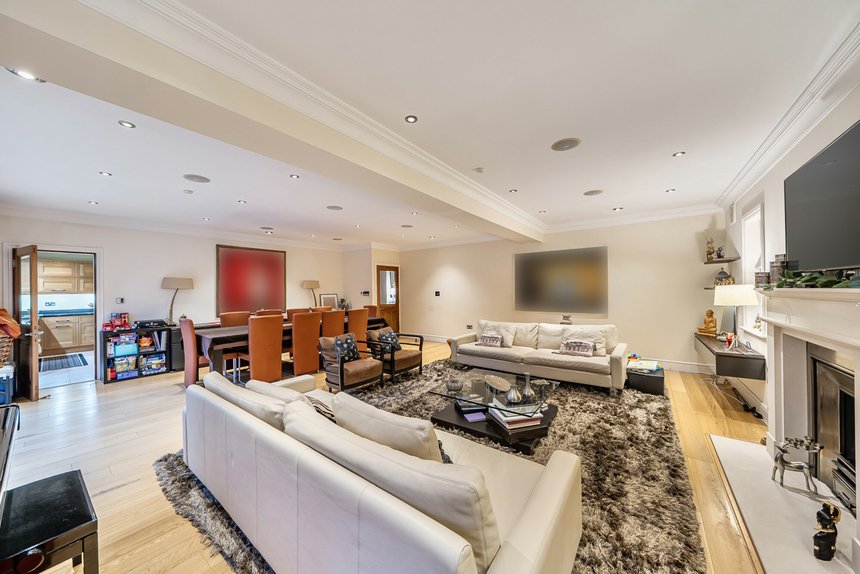 for sale gatehill road london 51317 - Gibbs Gillespie