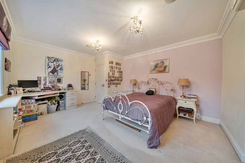 for sale gatehill road london 51317 - Gibbs Gillespie
