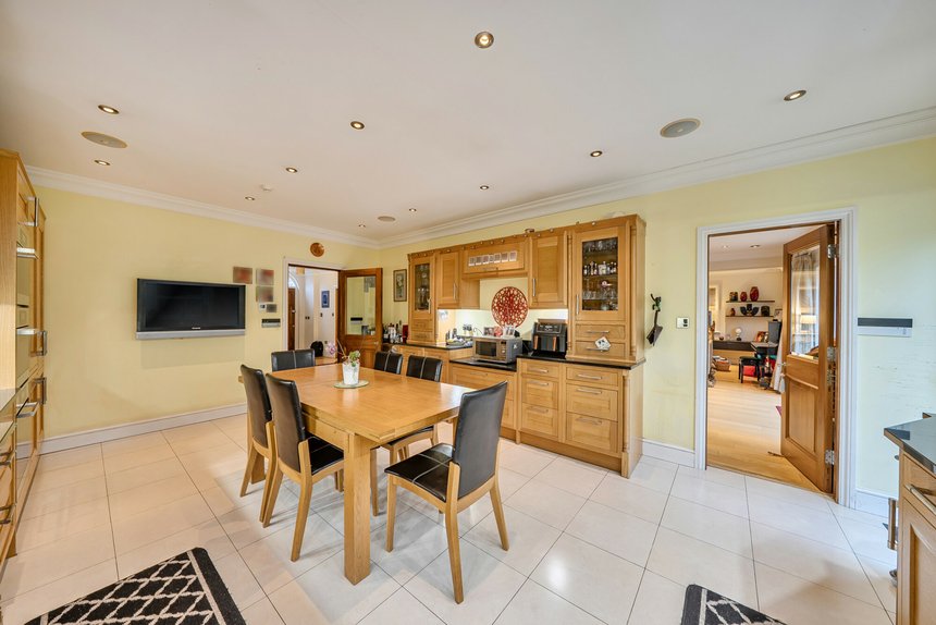 for sale gatehill road london 51317 - Gibbs Gillespie