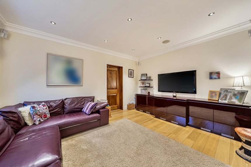for sale gatehill road london 51317 - Gibbs Gillespie