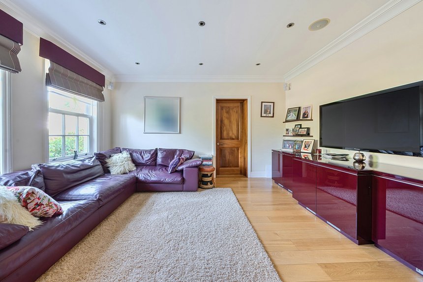 for sale gatehill road london 51317 - Gibbs Gillespie
