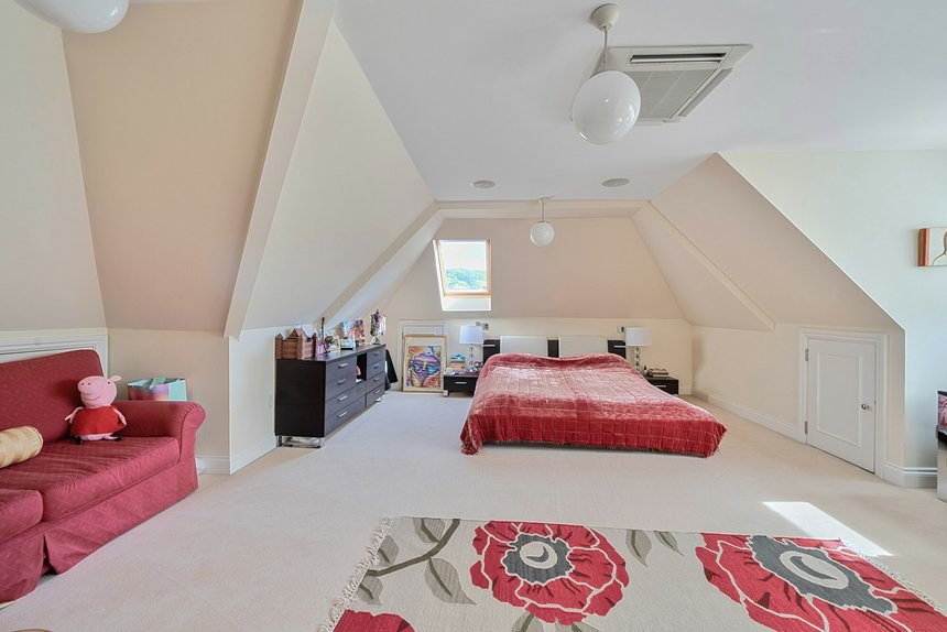 for sale gatehill road london 51317 - Gibbs Gillespie