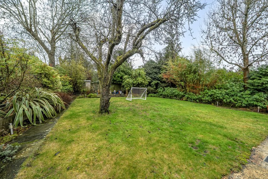 for sale gatehill road london 51317 - Gibbs Gillespie