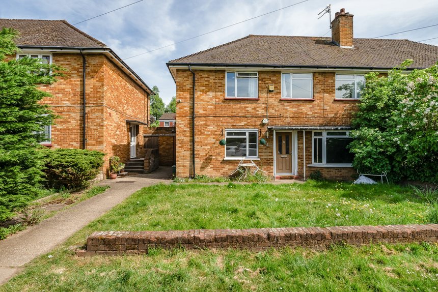 for sale new peachey lane london 51344 - Gibbs Gillespie