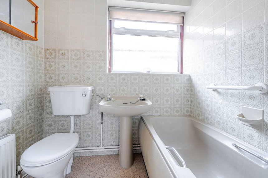 sold wood rise london 51397 - Gibbs Gillespie