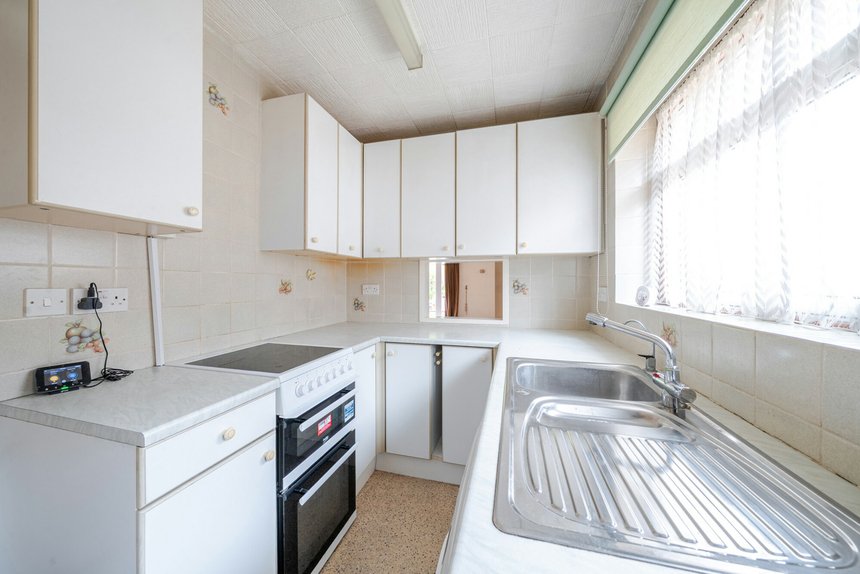 sold wood rise london 51397 - Gibbs Gillespie