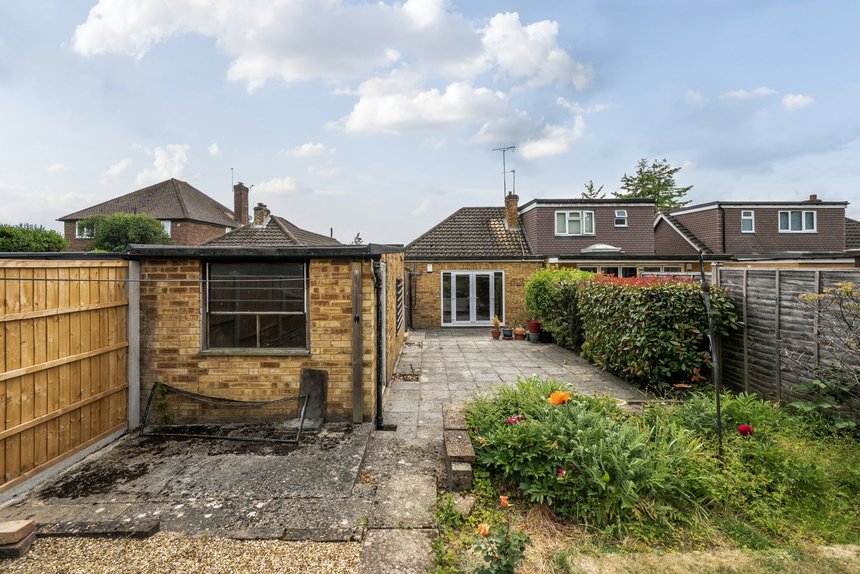 sold wood rise london 51397 - Gibbs Gillespie