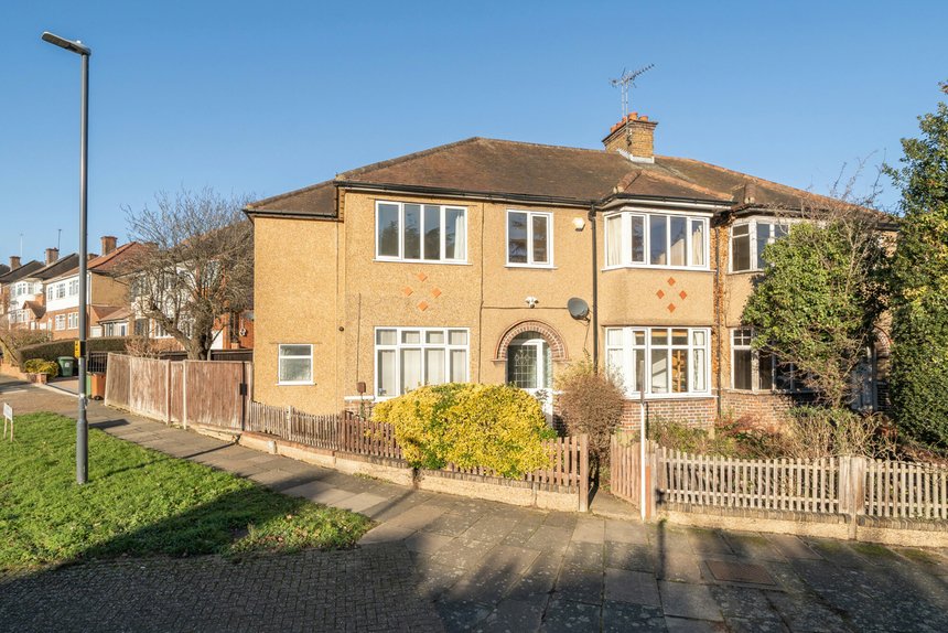 for sale lincoln road london 51567 - Gibbs Gillespie