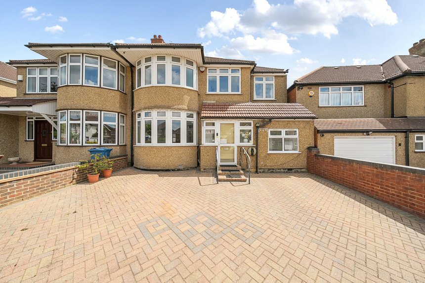 for sale kenton lane london 51570 - Gibbs Gillespie
