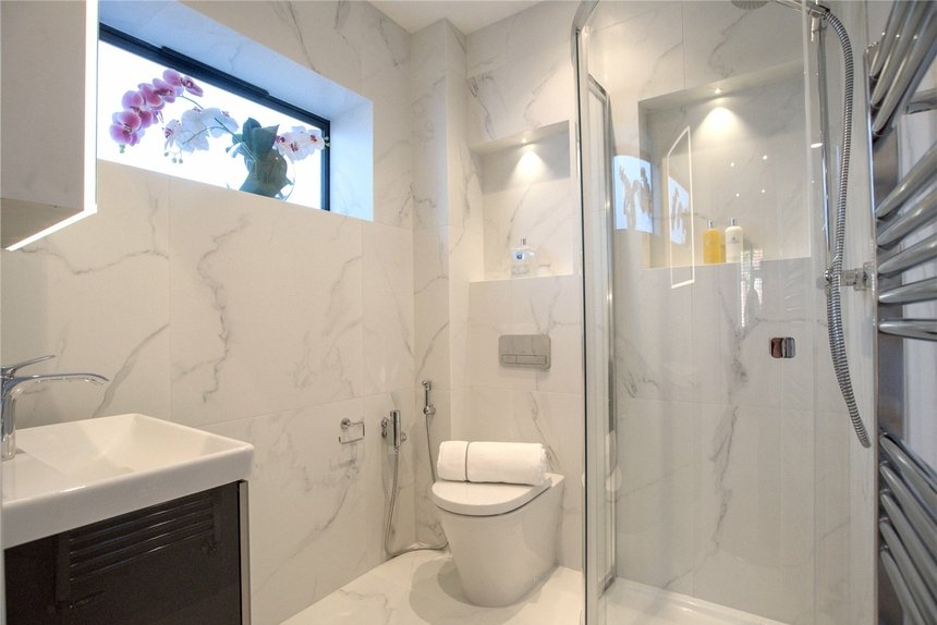 under offer the avenue london 51602 - Gibbs Gillespie