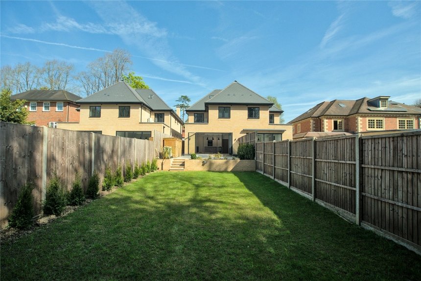 under offer the avenue london 51602 - Gibbs Gillespie