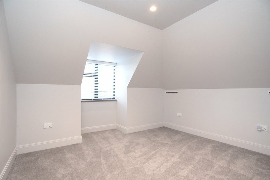 under offer the avenue london 51602 - Gibbs Gillespie