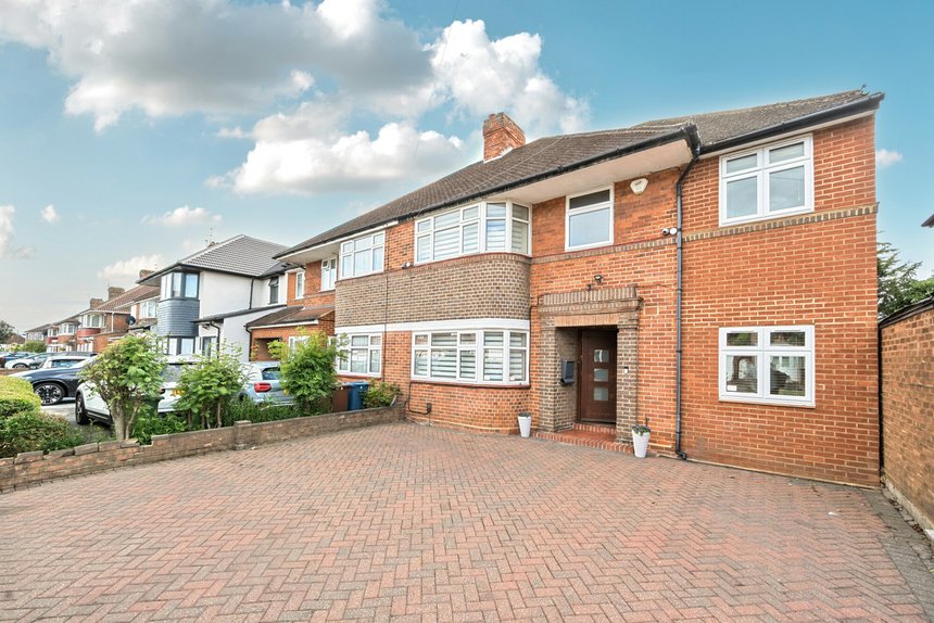 sold howberry road london 51678 - Gibbs Gillespie