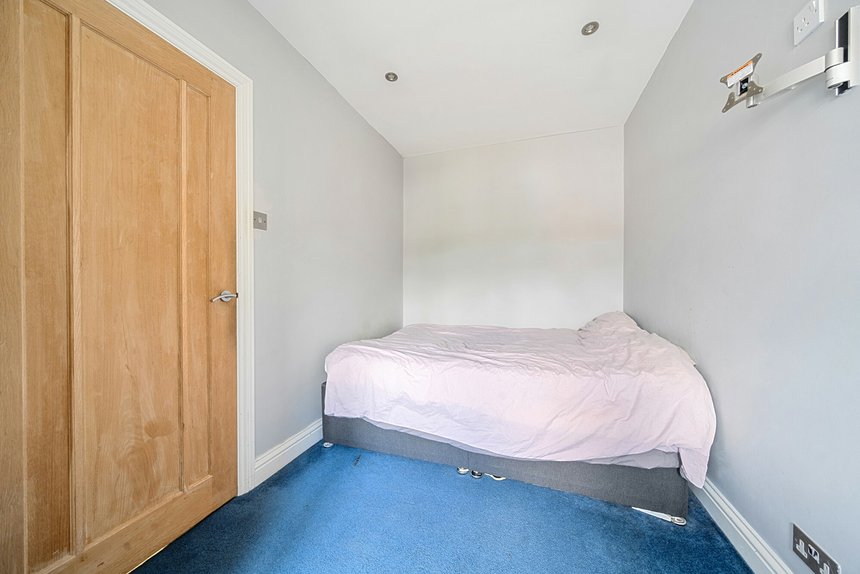 sold howberry road london 51678 - Gibbs Gillespie