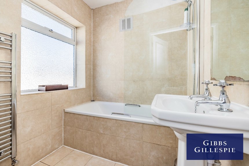 let riverdene london 51694 - Gibbs Gillespie