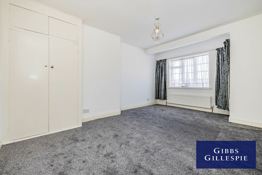 let riverdene london 51694 - Gibbs Gillespie