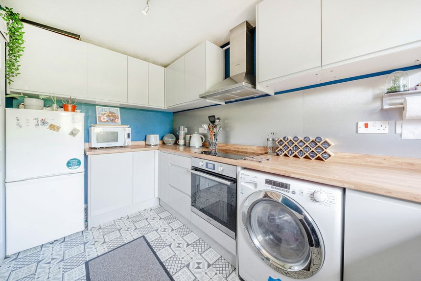 sold lindsey road london 51789 - Gibbs Gillespie