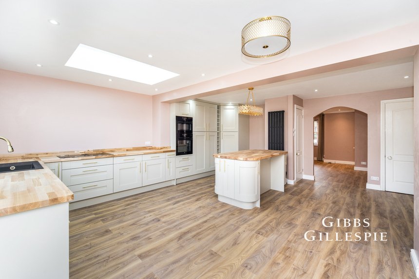 let agreed elliott avenue london 51813 - Gibbs Gillespie