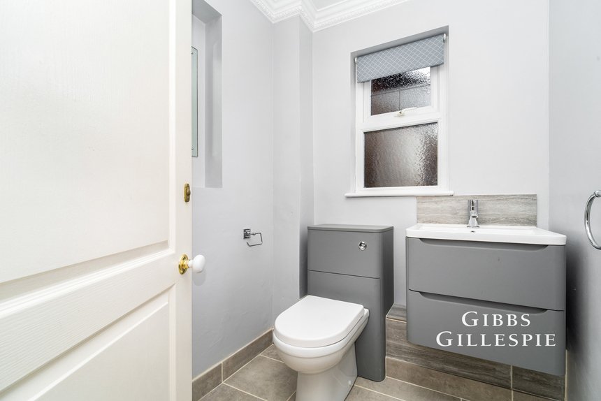 let agreed elliott avenue london 51813 - Gibbs Gillespie