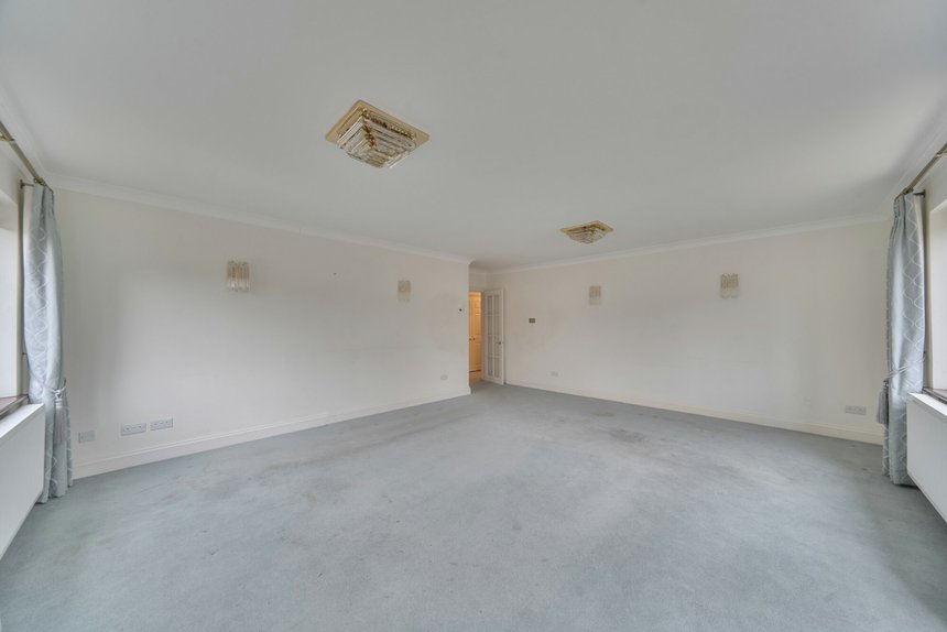 for sale old lodge way london 51889 - Gibbs Gillespie