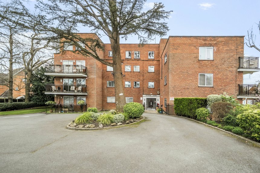 for sale old lodge way london 51889 - Gibbs Gillespie