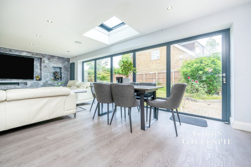 let agreed the squirrels london 52049 - Gibbs Gillespie