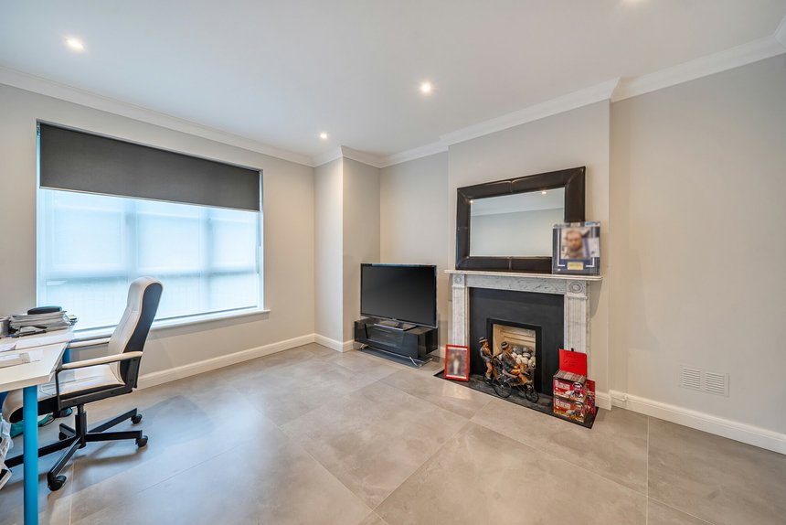 for sale chandos court london 52281 - Gibbs Gillespie