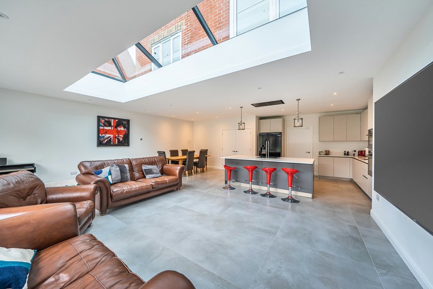 for sale chandos court london 52281 - Gibbs Gillespie