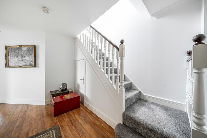 for sale kings lodge london 52326 - Gibbs Gillespie