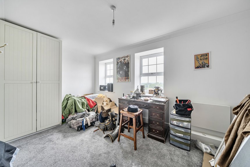 for sale kings lodge london 52326 - Gibbs Gillespie