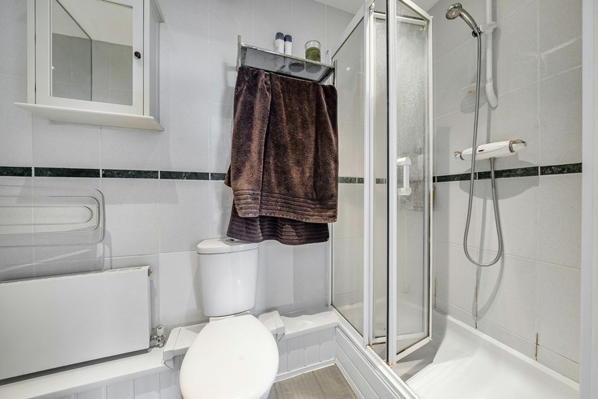 for sale kings lodge london 52326 - Gibbs Gillespie