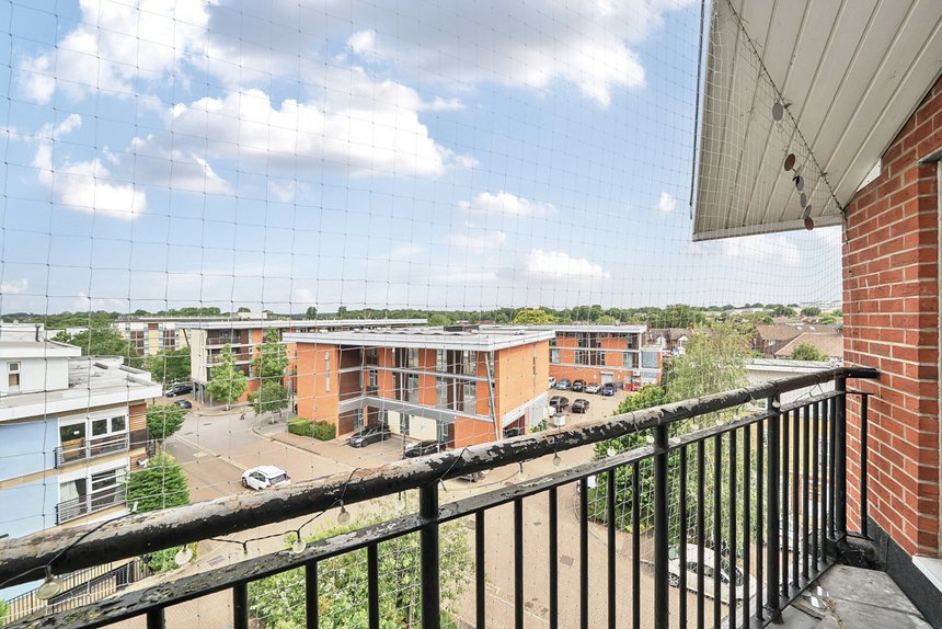 for sale omega court london 52882 - Gibbs Gillespie