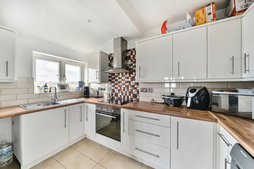 for sale omega court london 52882 - Gibbs Gillespie
