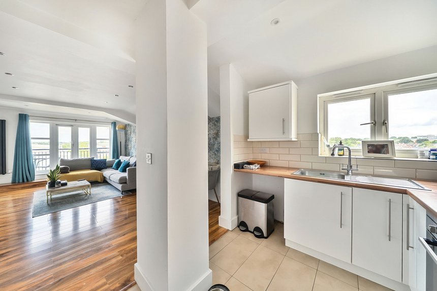 for sale omega court london 52882 - Gibbs Gillespie