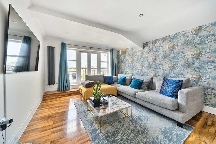 for sale omega court london 52882 - Gibbs Gillespie