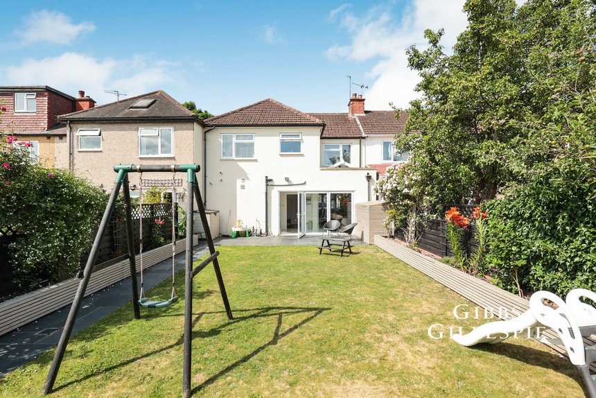to let bempton drive london 53011 - Gibbs Gillespie