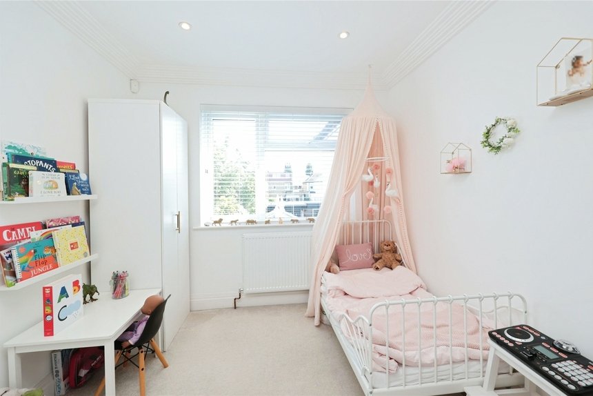 to let bempton drive london 53011 - Gibbs Gillespie