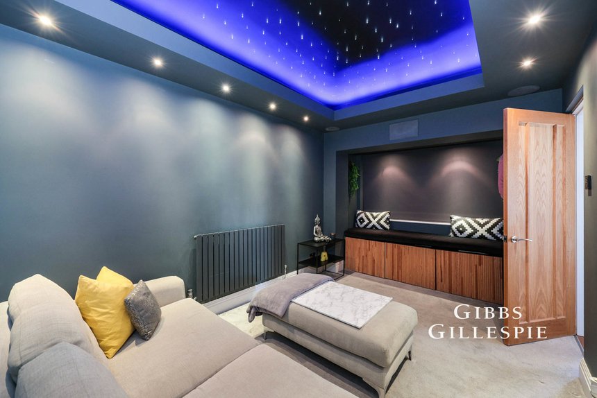 to let bempton drive london 53011 - Gibbs Gillespie