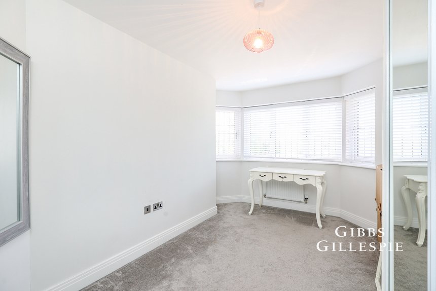 let eastbury road london 53018 - Gibbs Gillespie