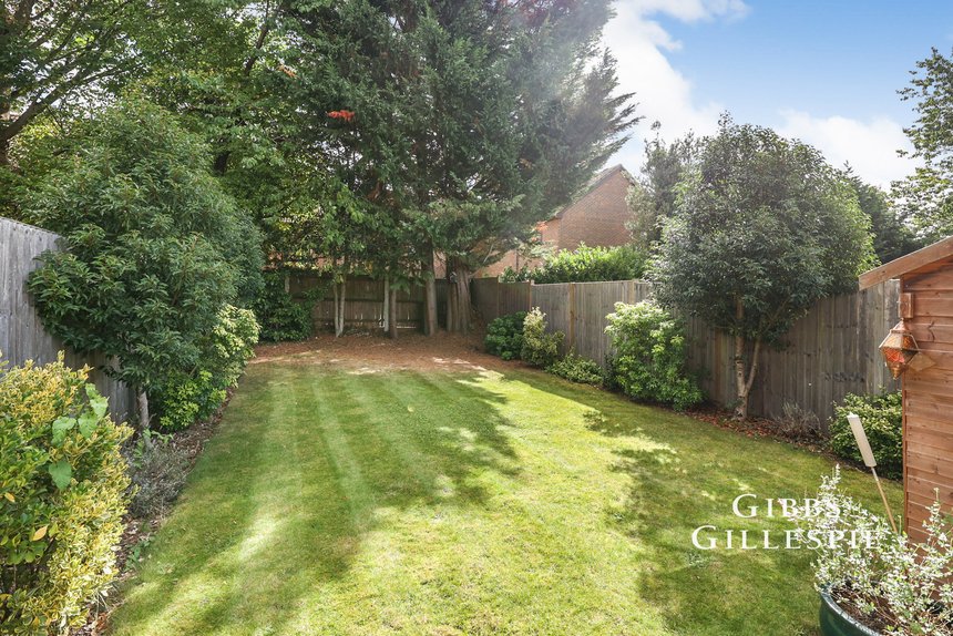 let eastbury road london 53018 - Gibbs Gillespie