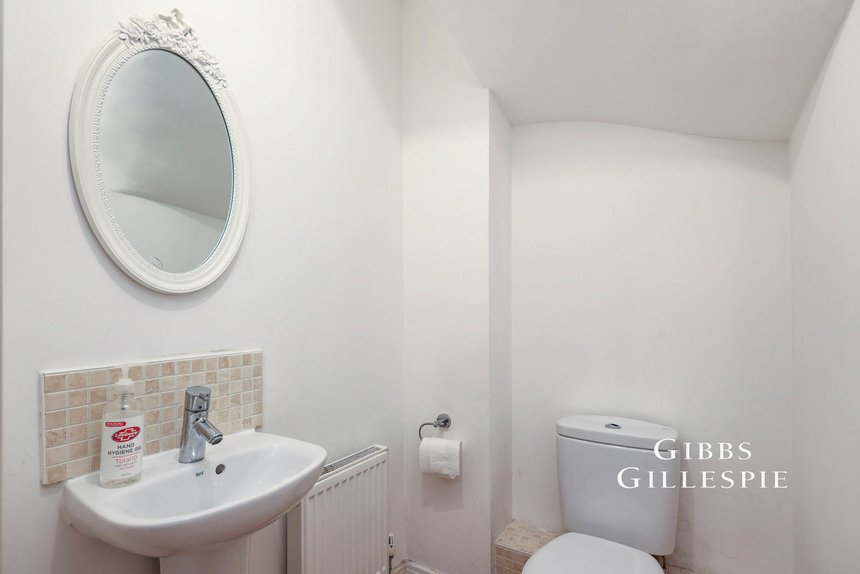 let hardy mews london 53038 - Gibbs Gillespie